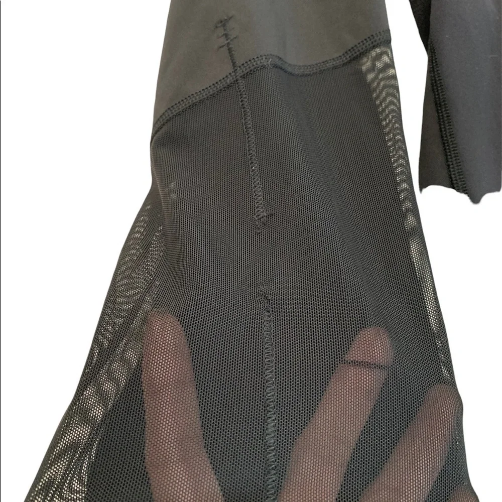 Lululemon Athletica Black & Pink Mesh Leggings Size 6 - Picture 7 of 16